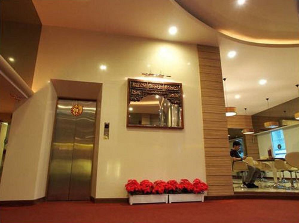 New Suanmali Hotel Bangkok Exterior photo
